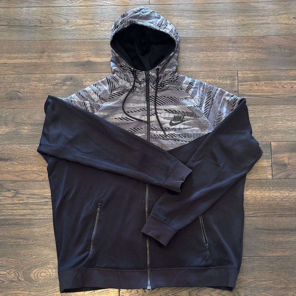 Nike Men's Black and Gray Zip-Up Sweater Hoodie